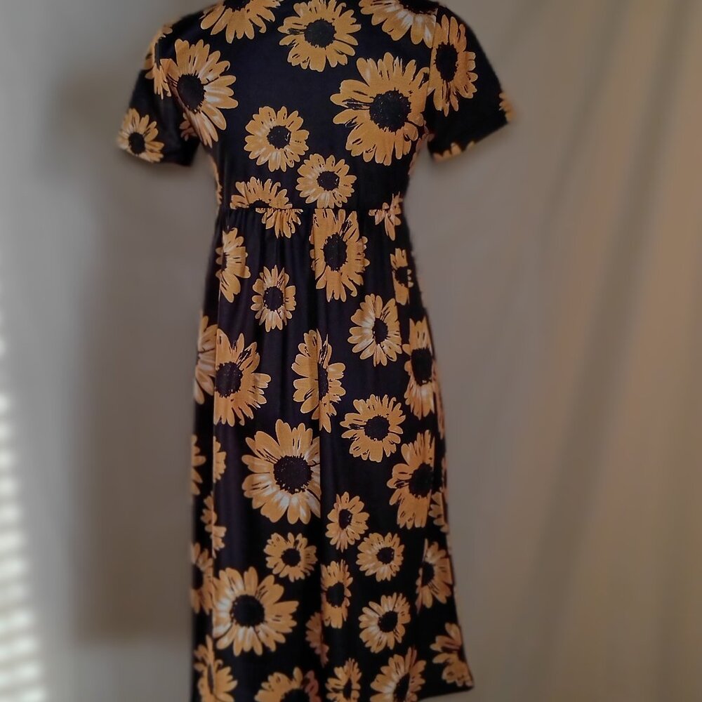 Veseacky Sun Dress 💞💞 - Picture 7 of 17